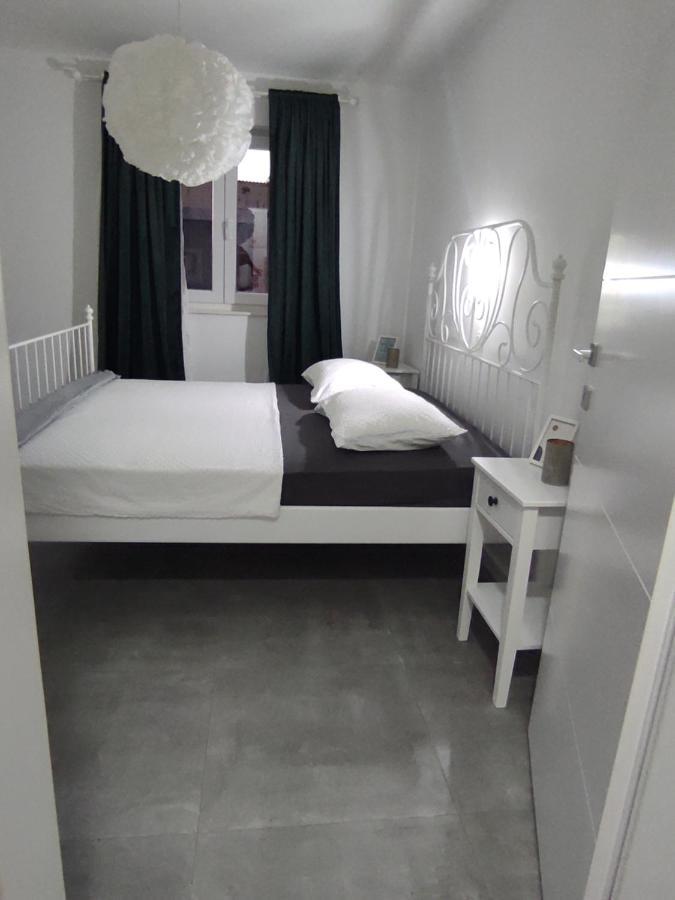 Ema Apartment Primosten Exterior photo