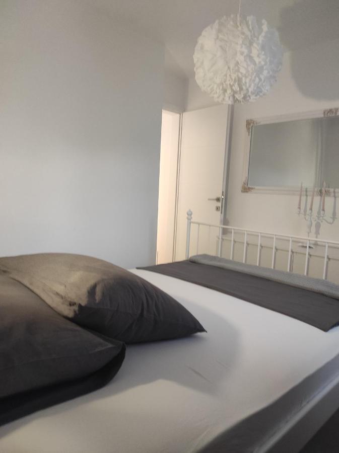 Ema Apartment Primosten Exterior photo